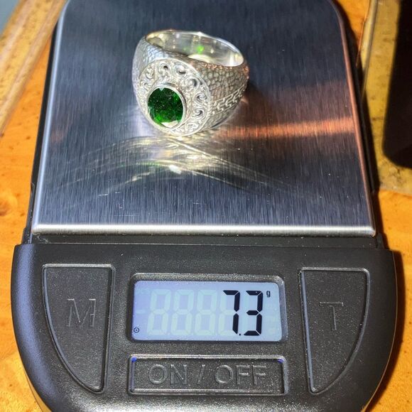 Natural Chrome Diopside Sterling Silver Hammered Ring Size 8 - Picture 9 of 9